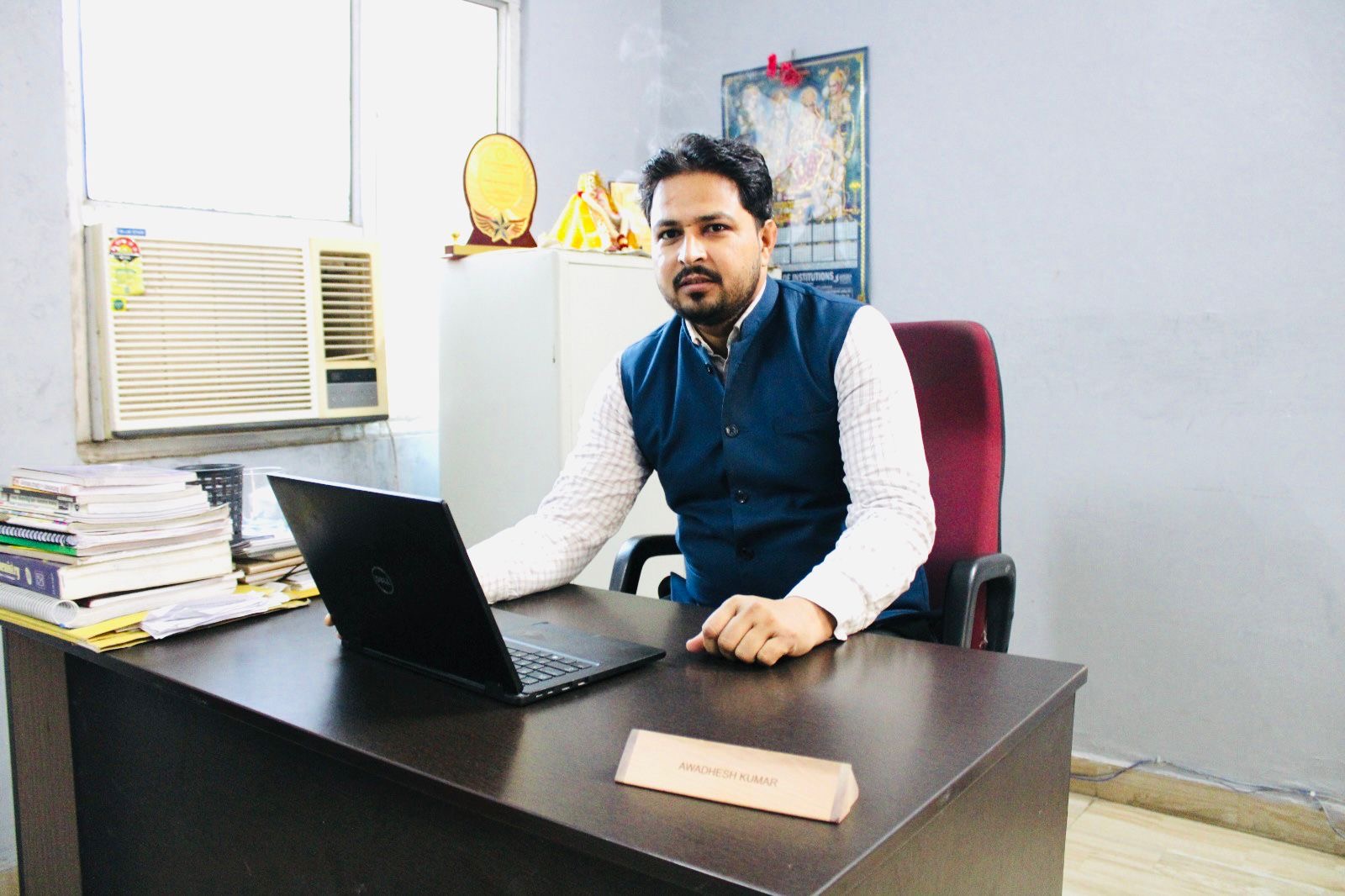 Mr. Awadhesh Kumar